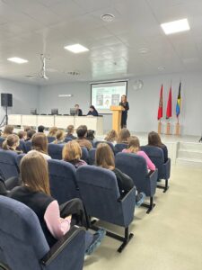 Диалоговая площадка «На шаг к профессии».